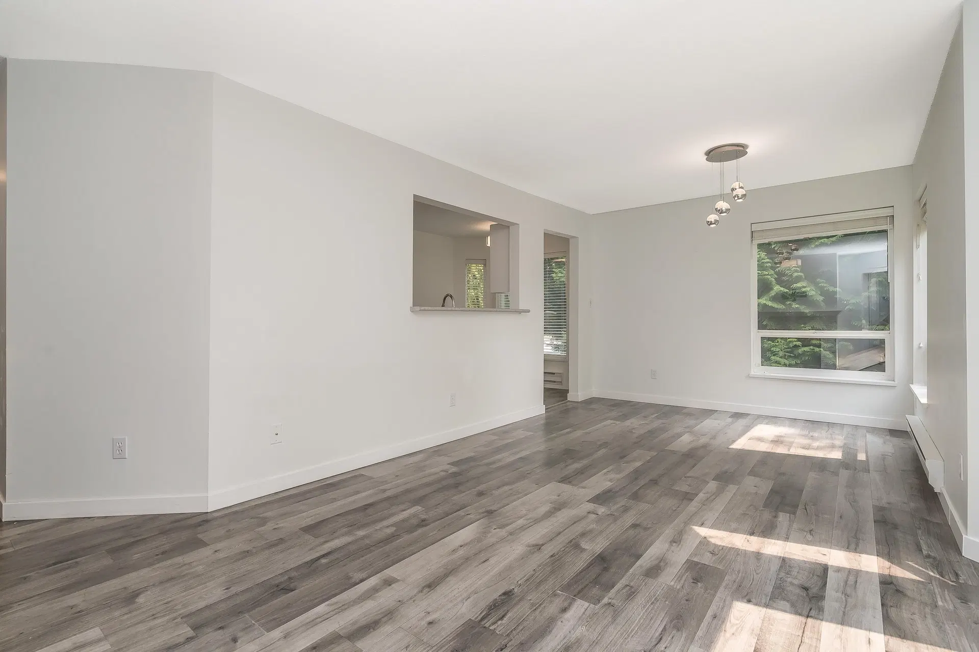 Photo 3 of 24 at #203 – 2855 152 Street