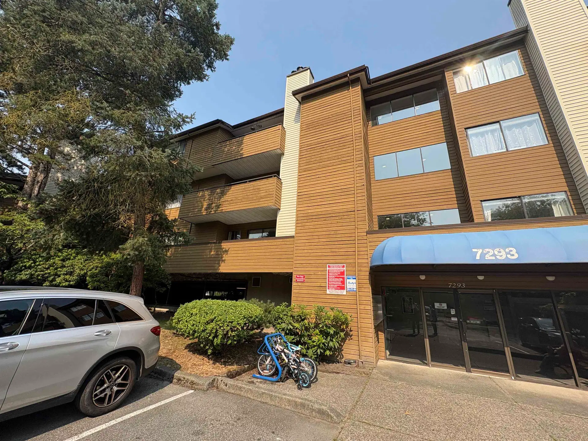 #240 – 7293 Moffatt Road