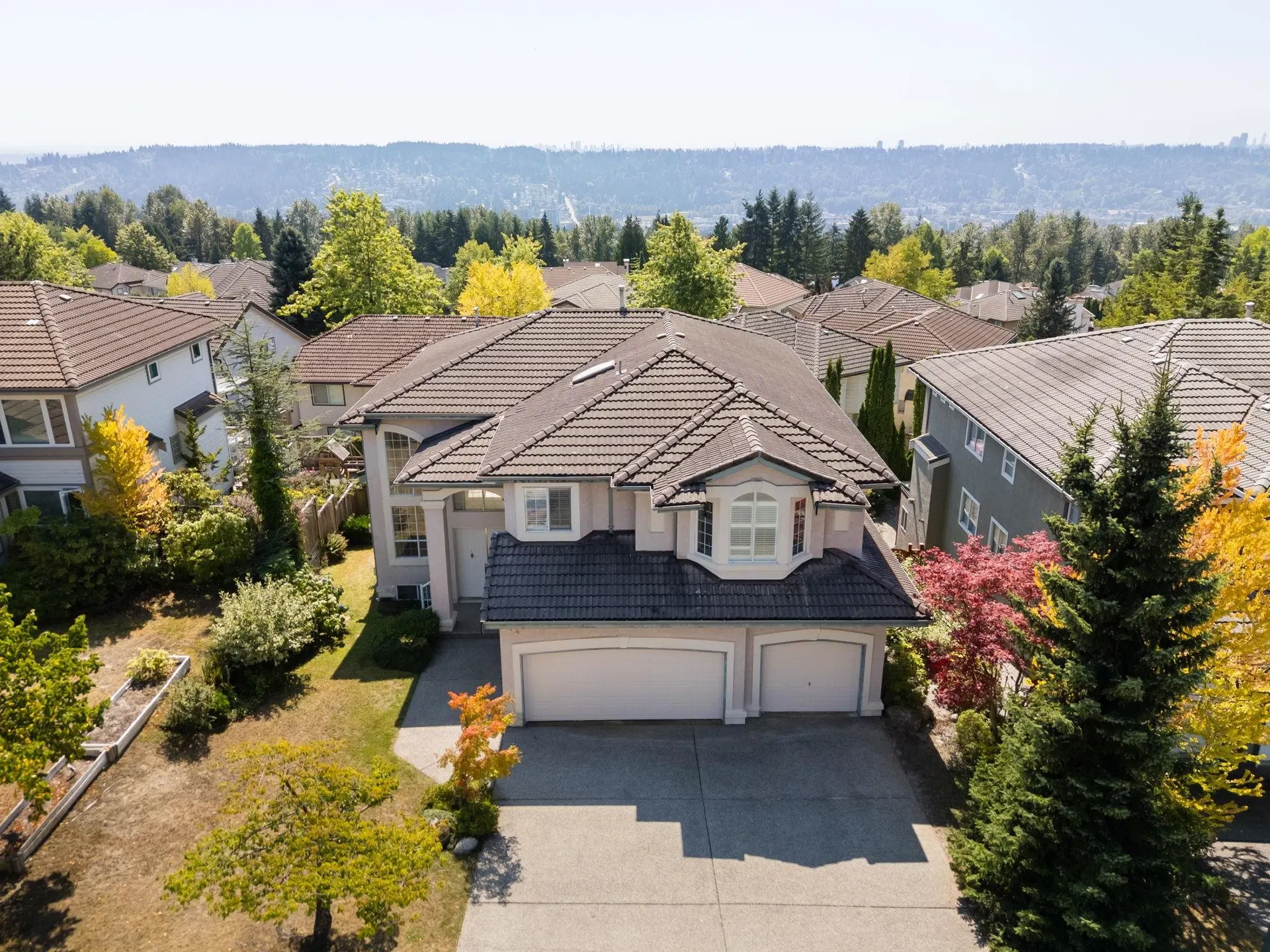 Photo 1 of 40 at 214 Aspenwood Drive