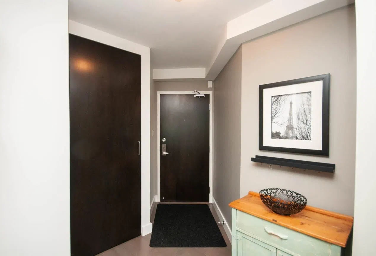 Photo 3 of 40 at #1006 – 4165 Maywood Street