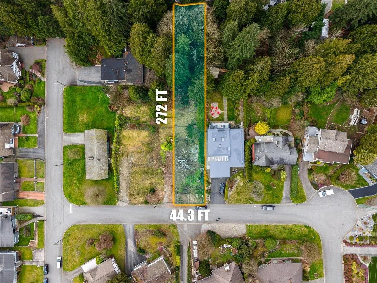 Photo 4 of 10 at 360 Duncan Street