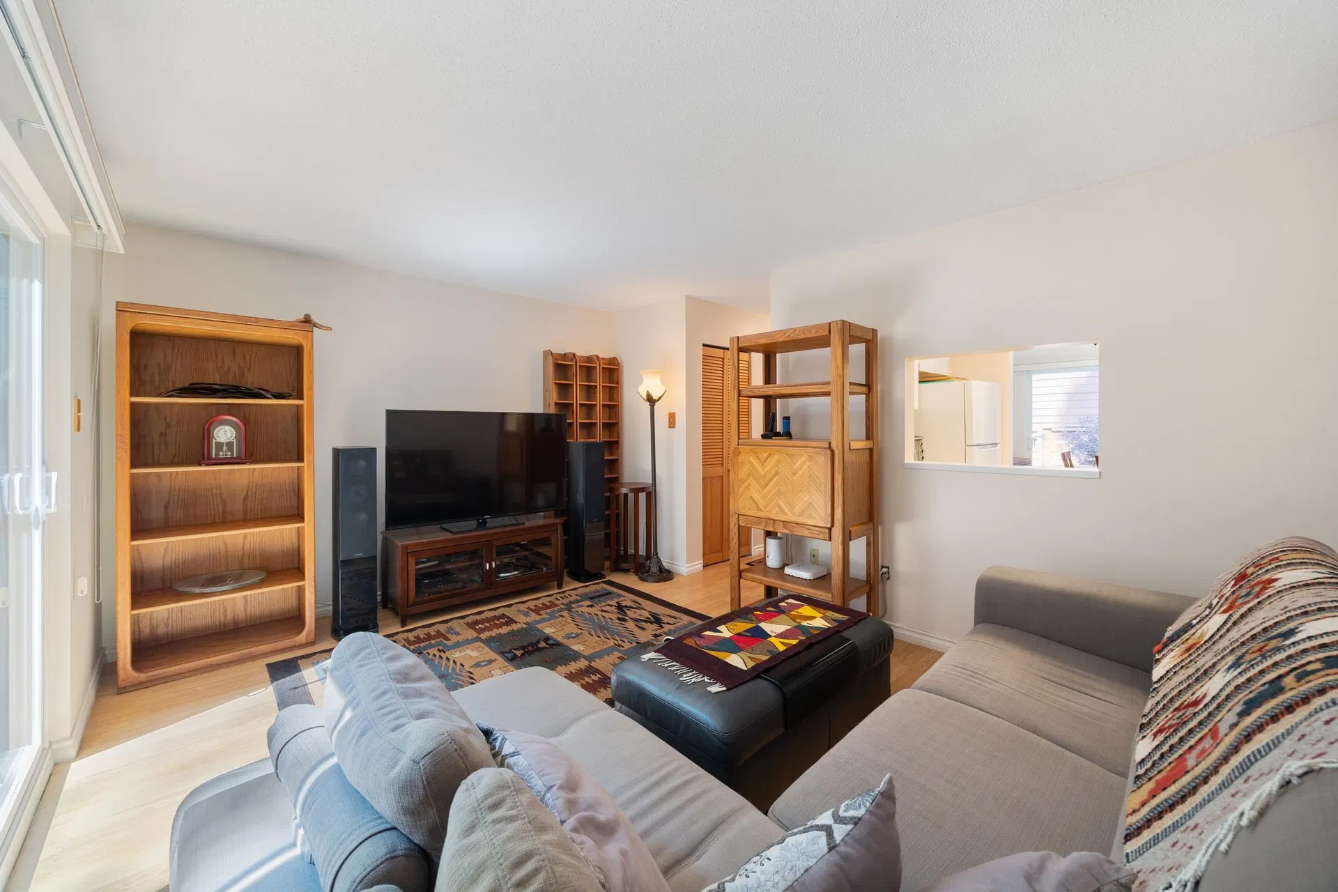 Photo 4 of 40 at 4384 Garden Grove Drive