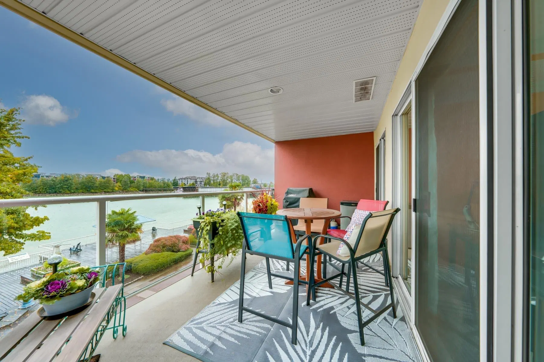 Photo 2 of 39 at #306 – 1230 Quayside Drive