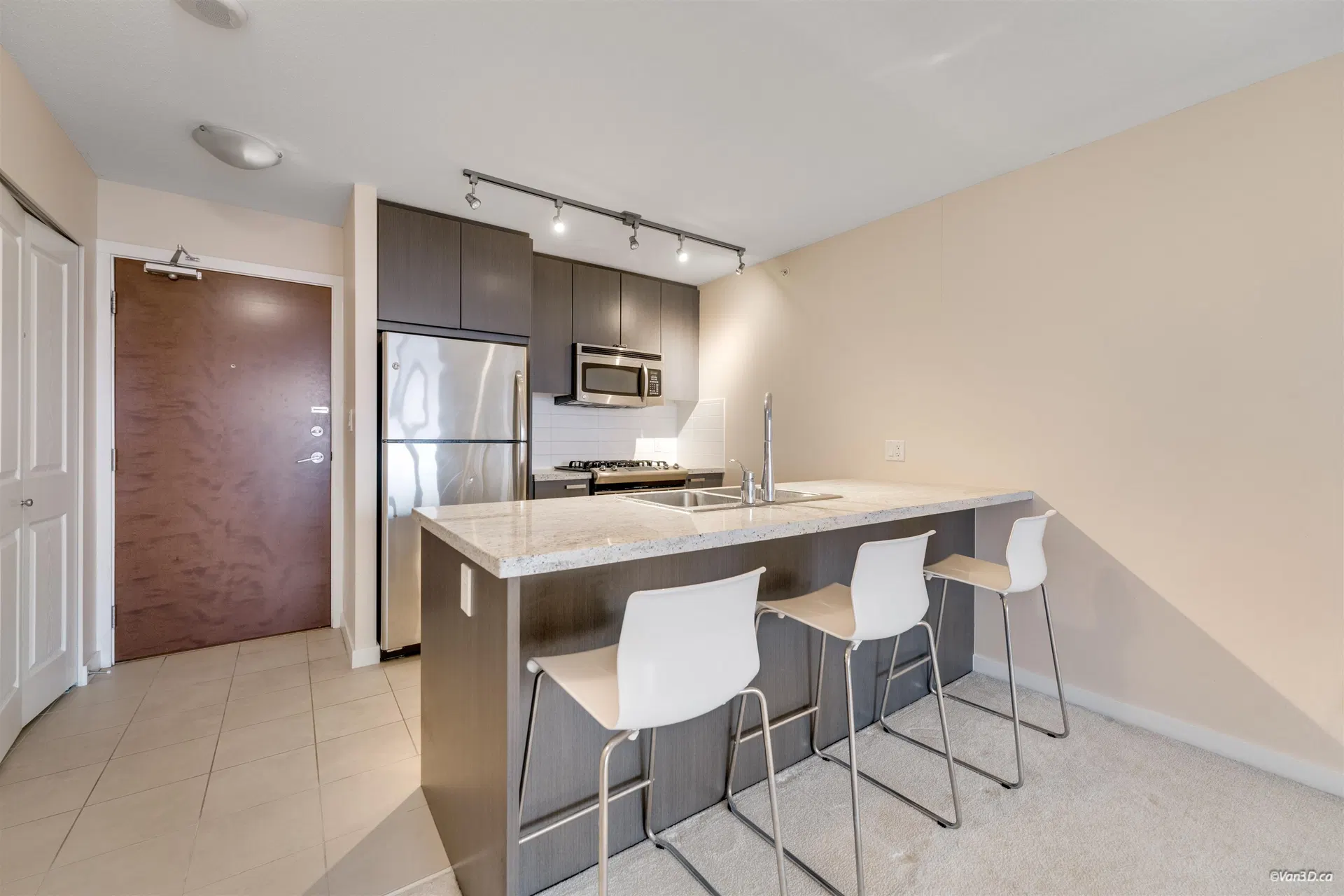 Photo 4 of 25 at #1903 – 6688 Arcola Street