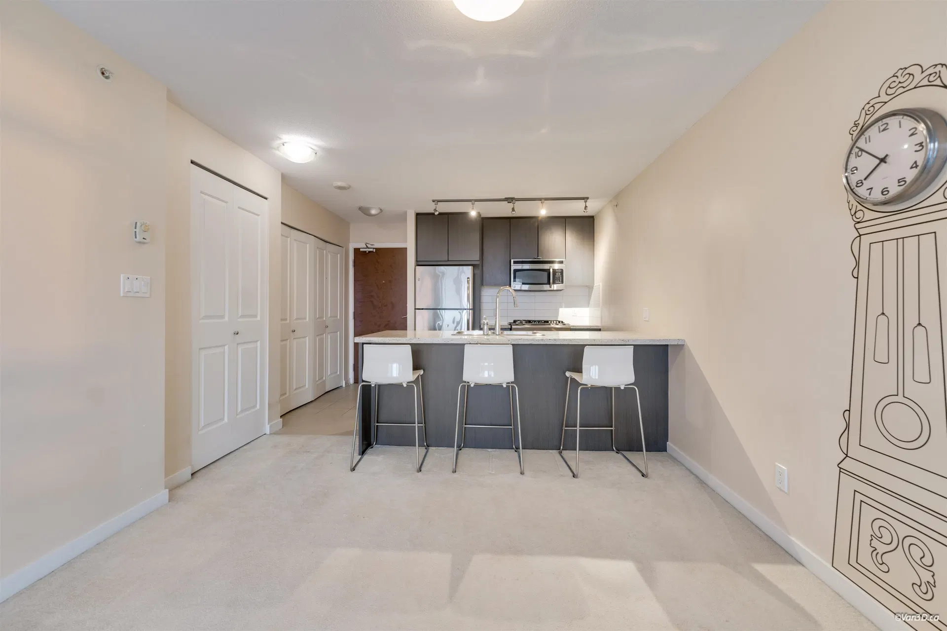 Photo 5 of 25 at #1903 – 6688 Arcola Street