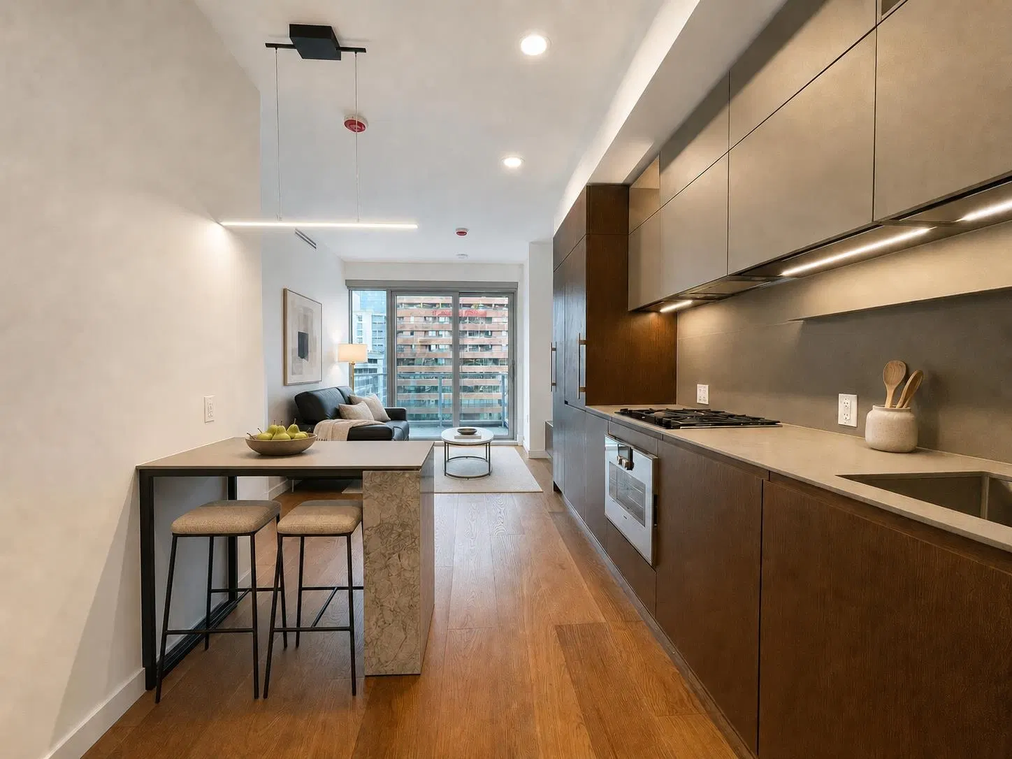 Photo 4 of 11 at #1303 – 1277 Hornby Street