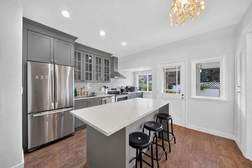 Photo 2 of 35 at 2984 W 39th Avenue