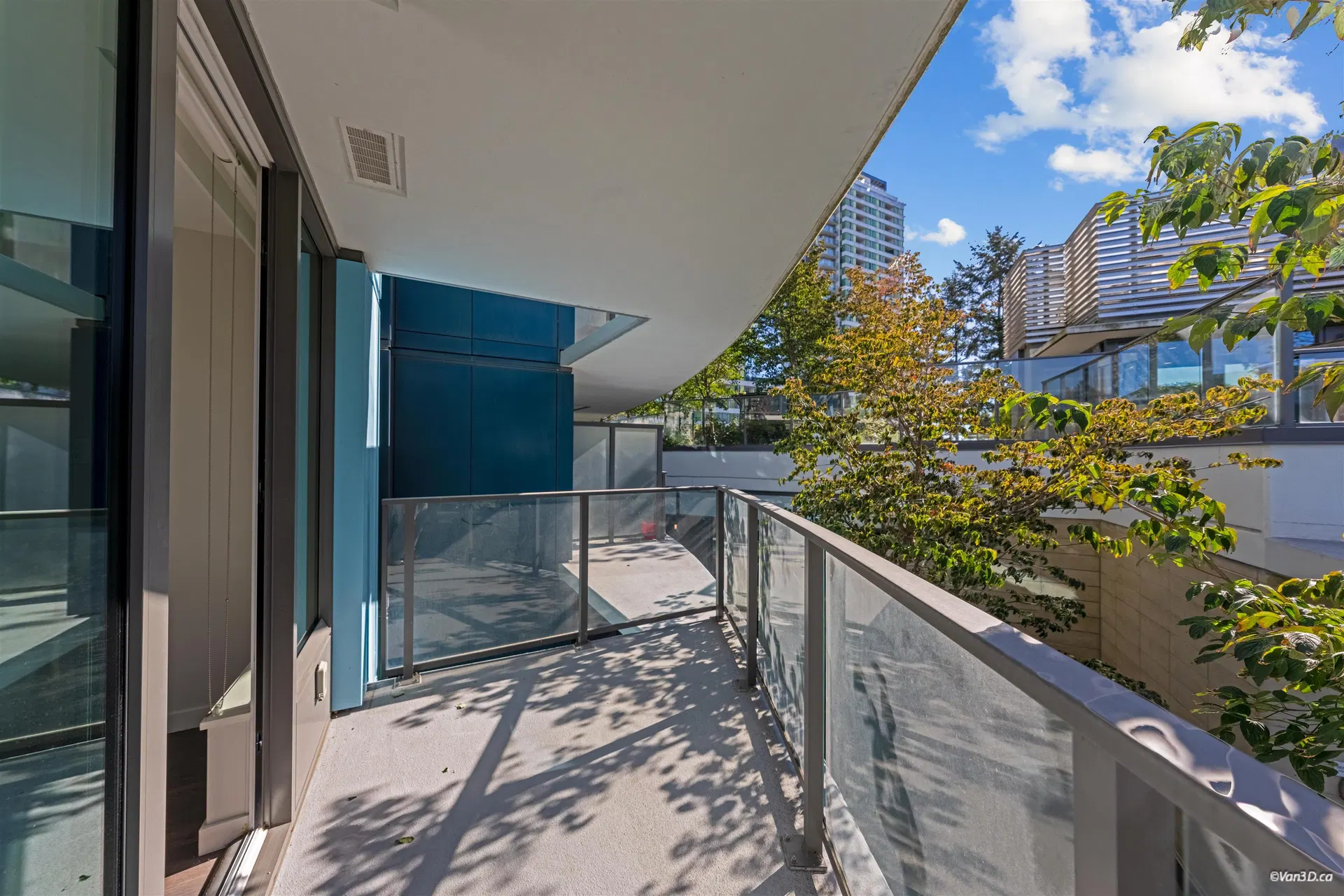 Photo 3 of 31 at #301 – 8189 Cambie Street