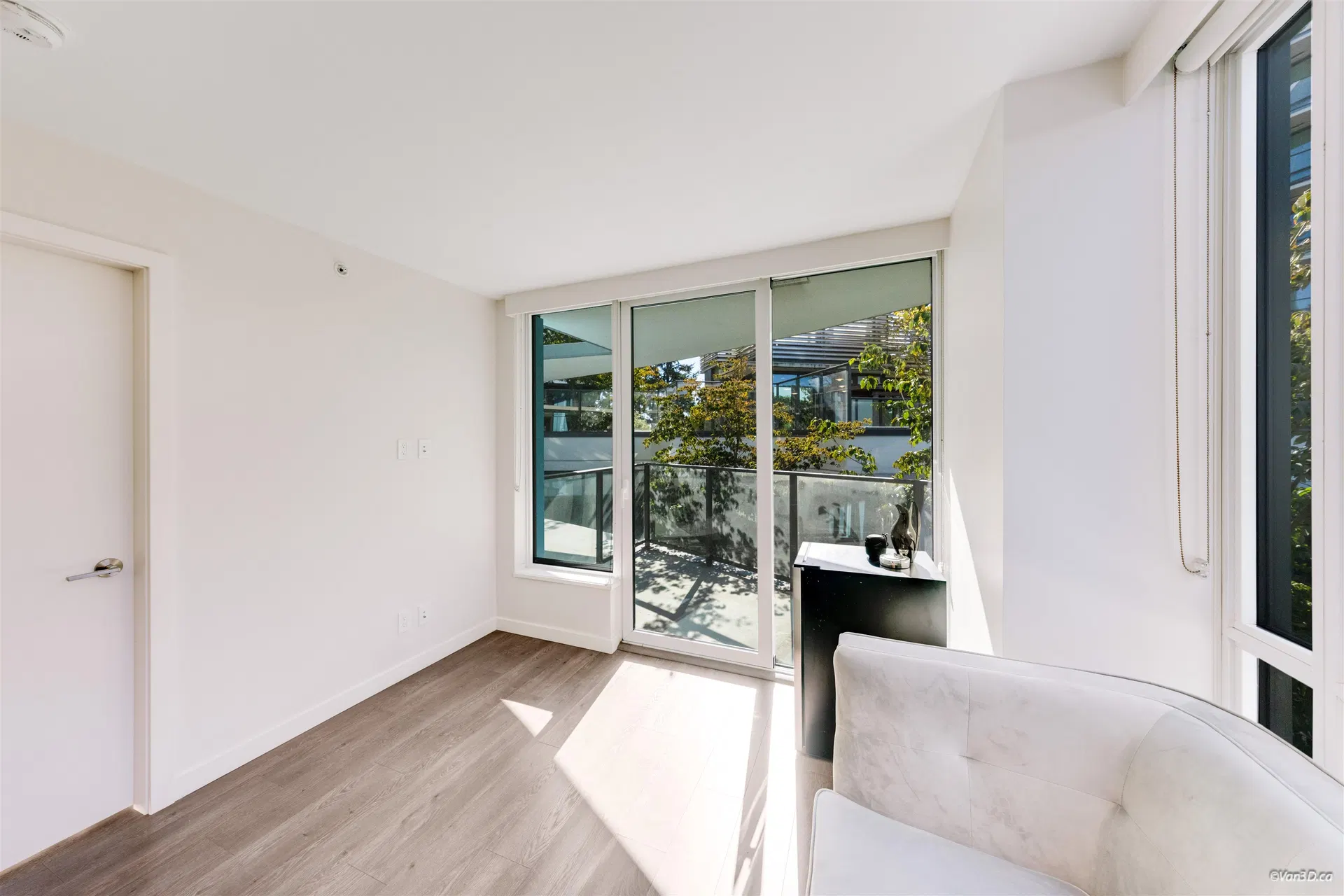 Photo 5 of 31 at #301 – 8189 Cambie Street