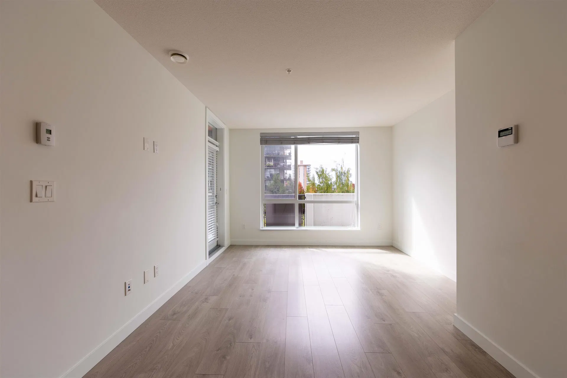 Photo 2 of 33 at #203 – 108 E 8th Street