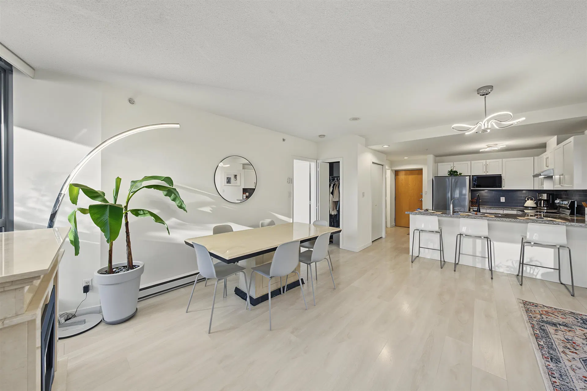 Photo 3 of 26 at #507 – 14 Begbie Street