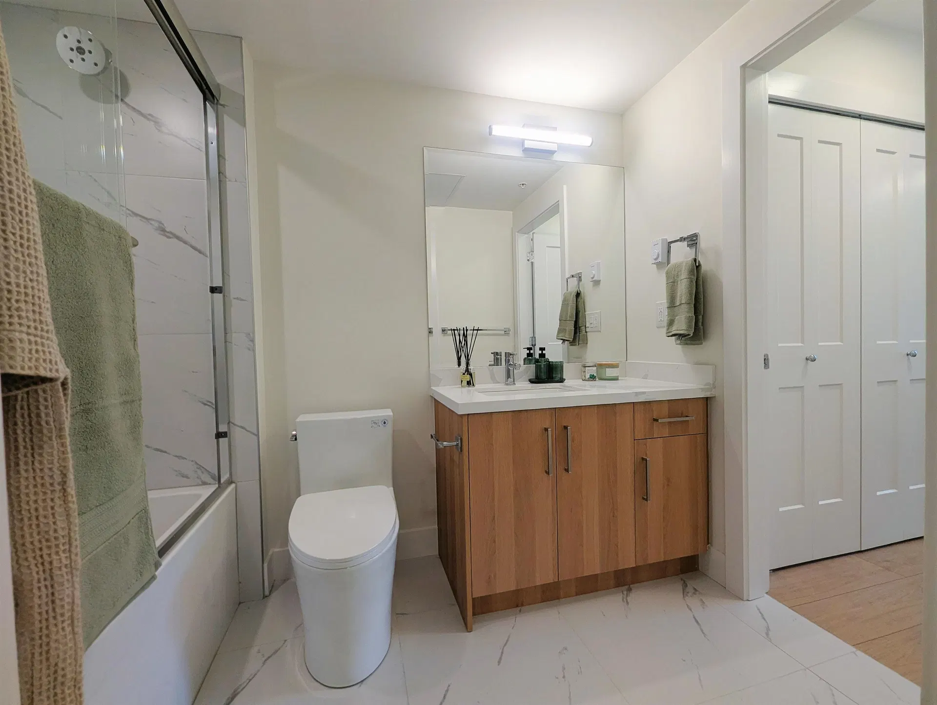 Photo 2 of 17 at #307 – 2368 Shaughnessy