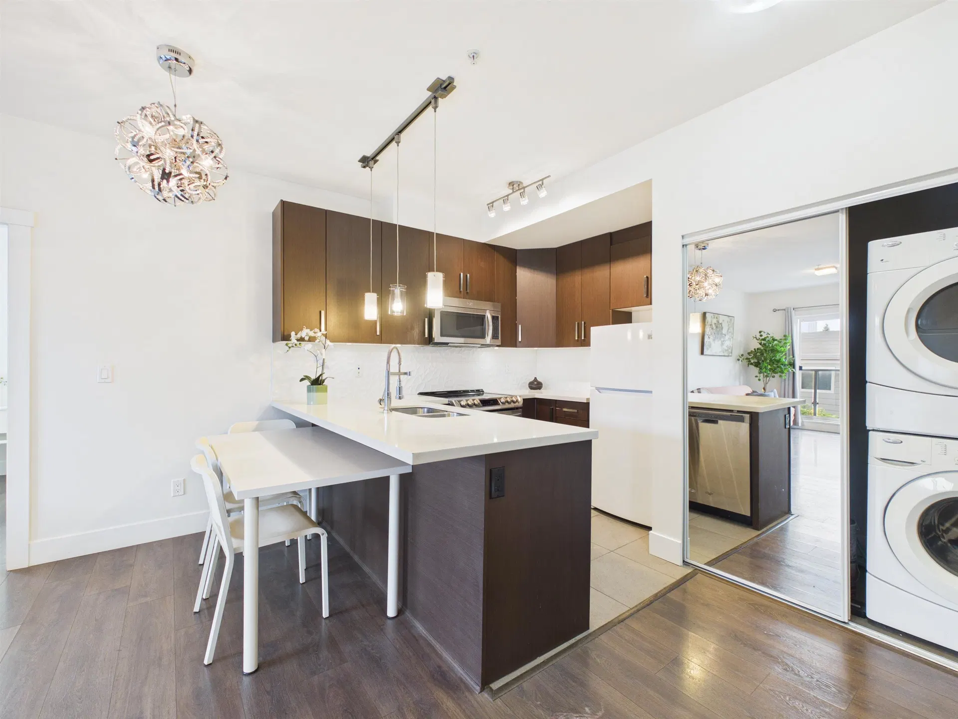 Photo 4 of 17 at #206 – 5288 Beresford Street