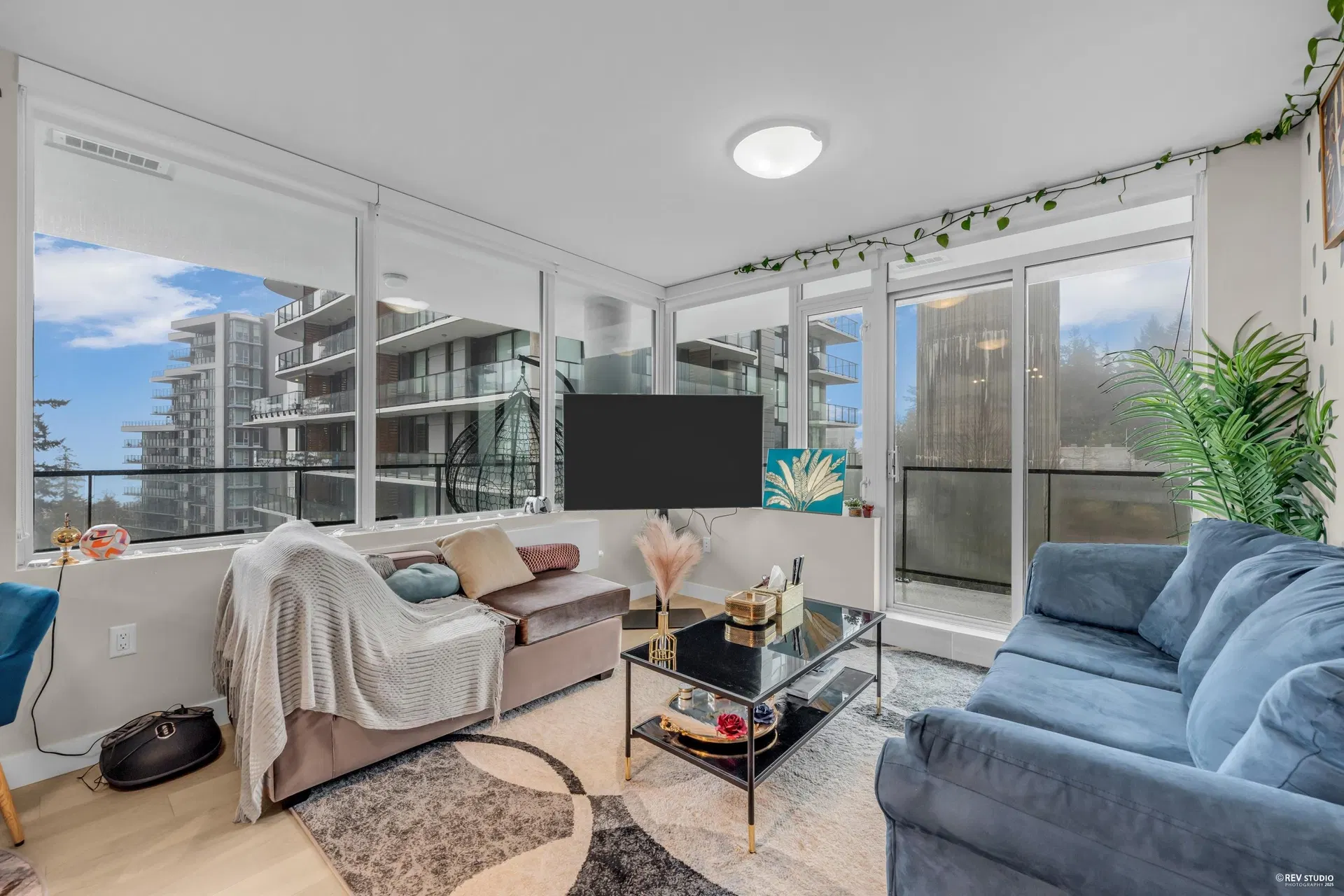 Photo 1 of 30 at #702 – 8725 University Crescent