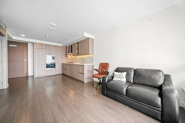 Photo 3 of 17 at #1107 – 433 SW Marine Drive