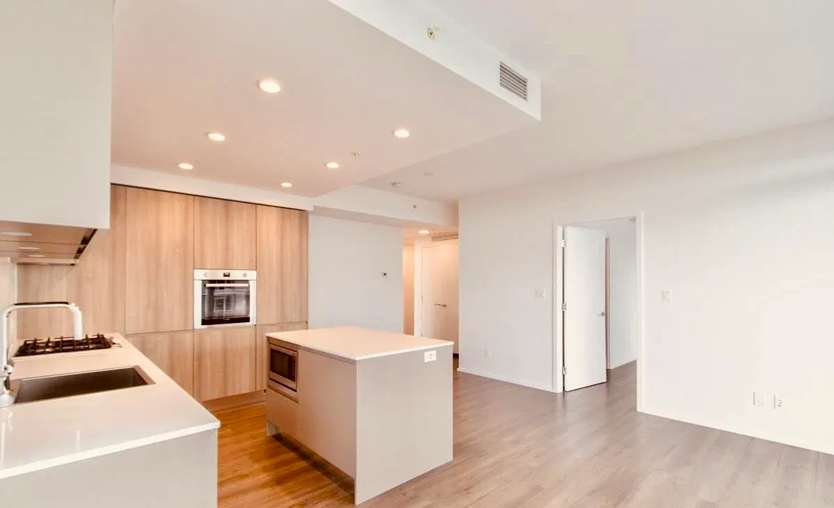 Photo 2 of 30 at #5002 – 3809 Evergreen Place
