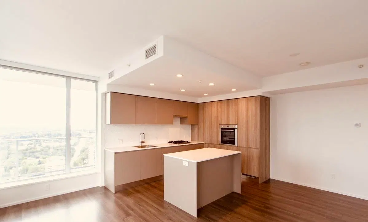 Photo 3 of 30 at #5002 – 3809 Evergreen Place
