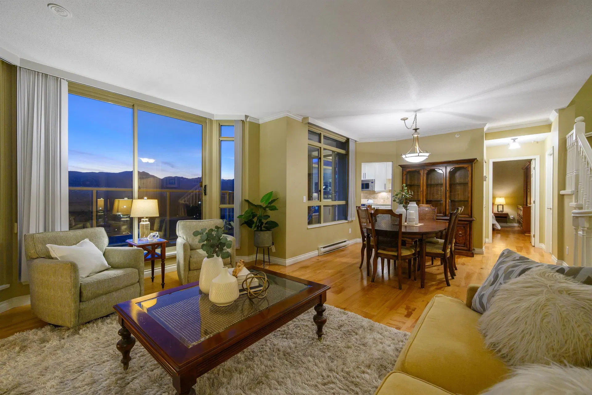 Photo 4 of 40 at #1505 – 160 W Keith Road