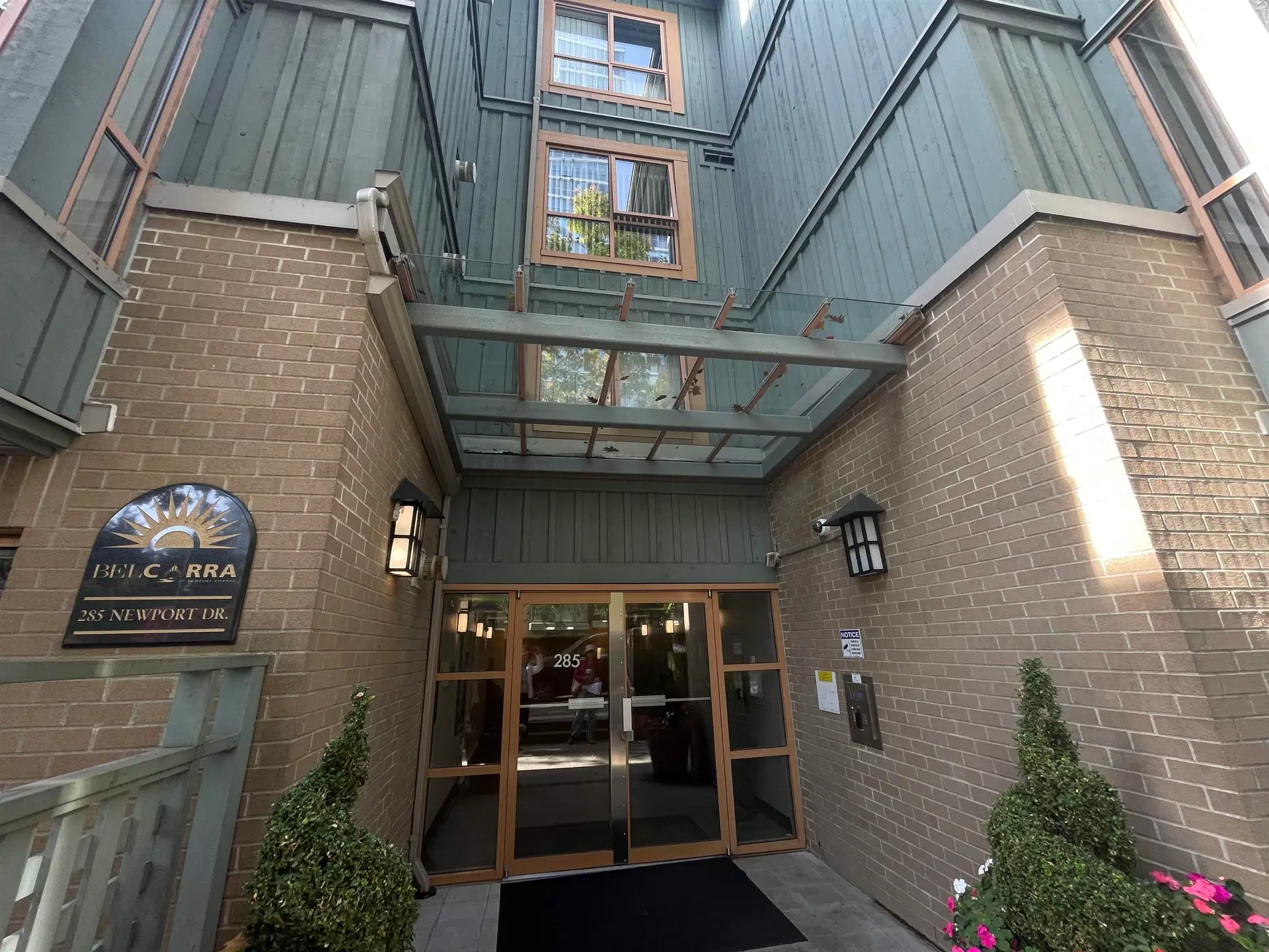 #215 – 285 Newport Drive