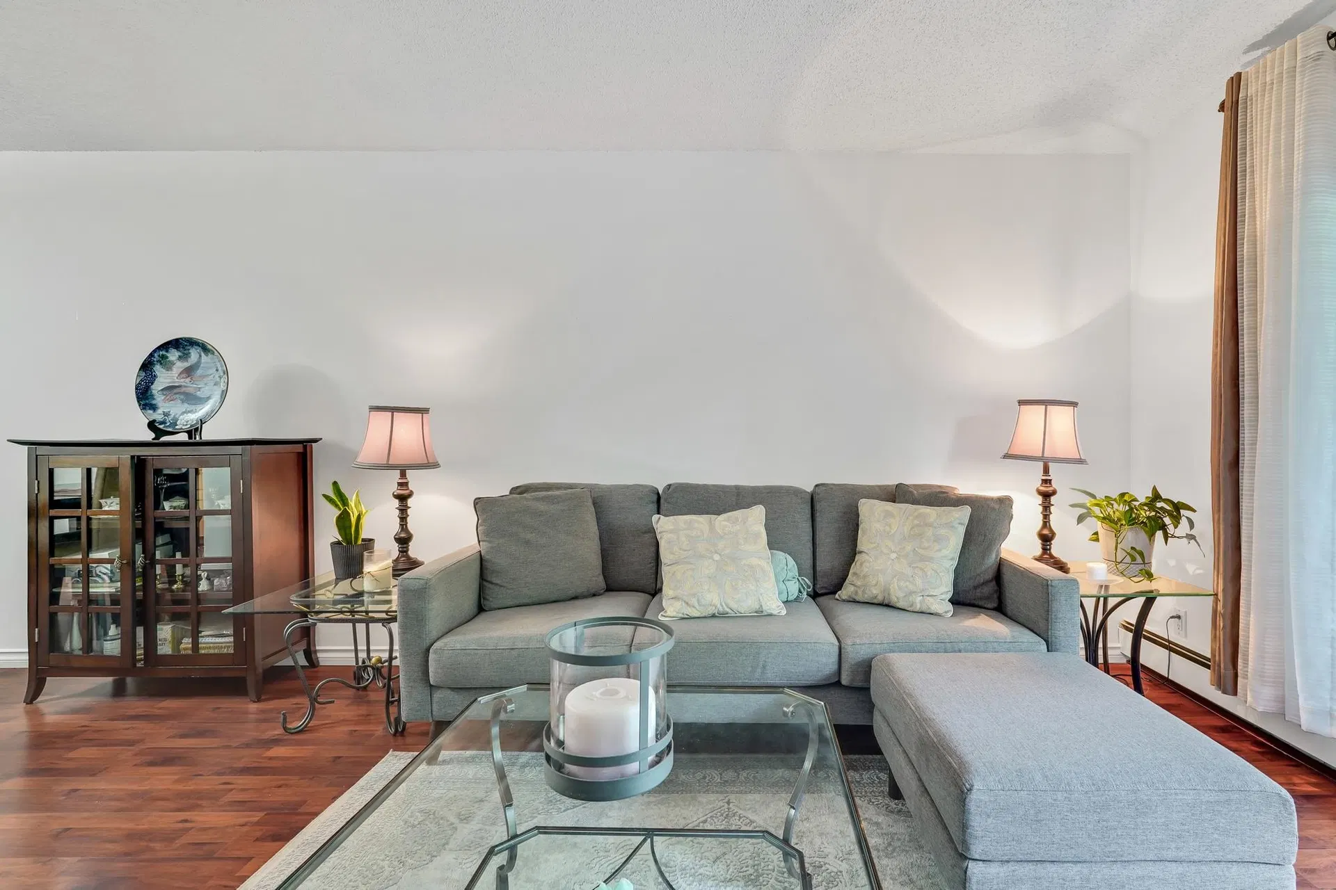 Photo 4 of 33 at #203 – 1740 Southmere Crescent