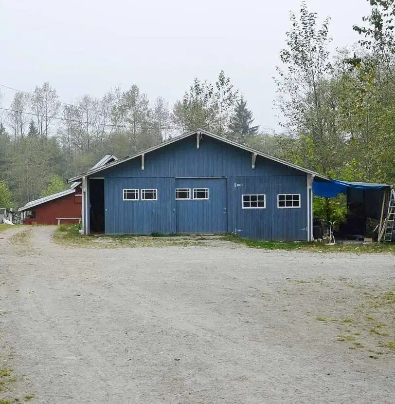 Shop – 25457 112 Ave
