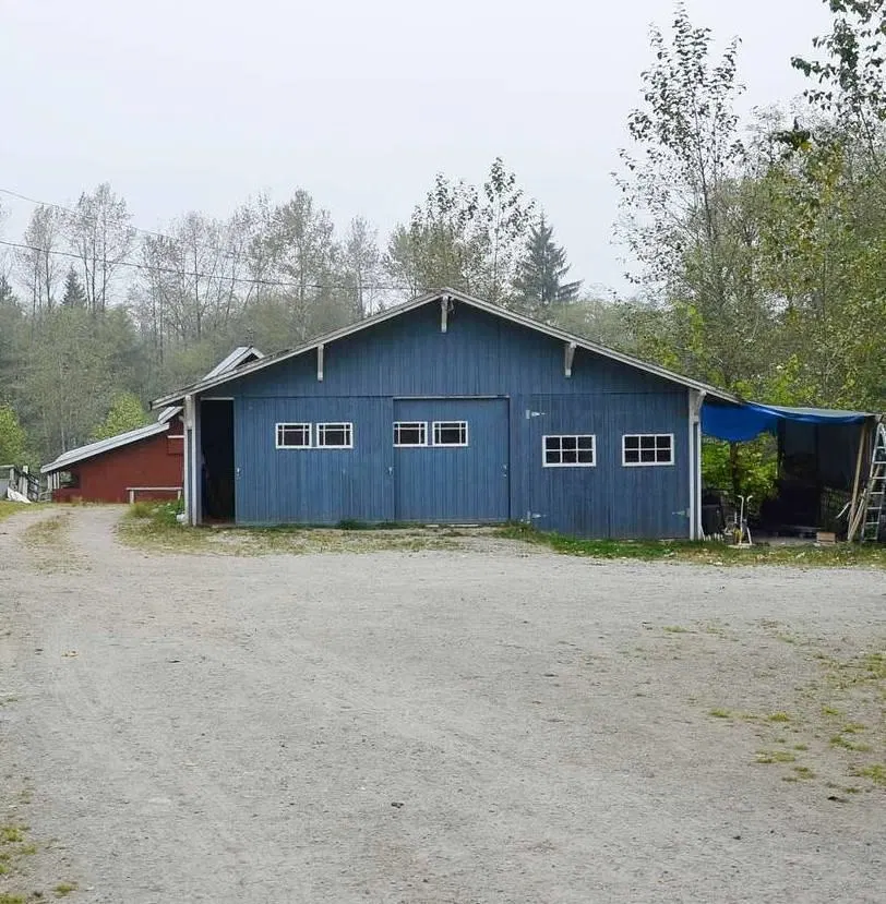 Photo 1 of 10 at Shop – 25457 112 Ave
