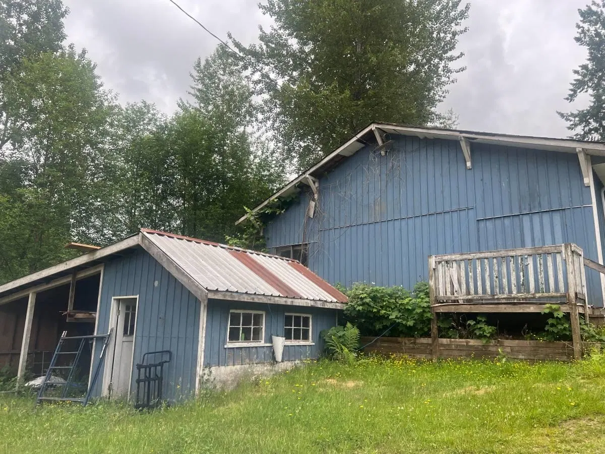 Photo 2 of 10 at Shop – 25457 112 Ave