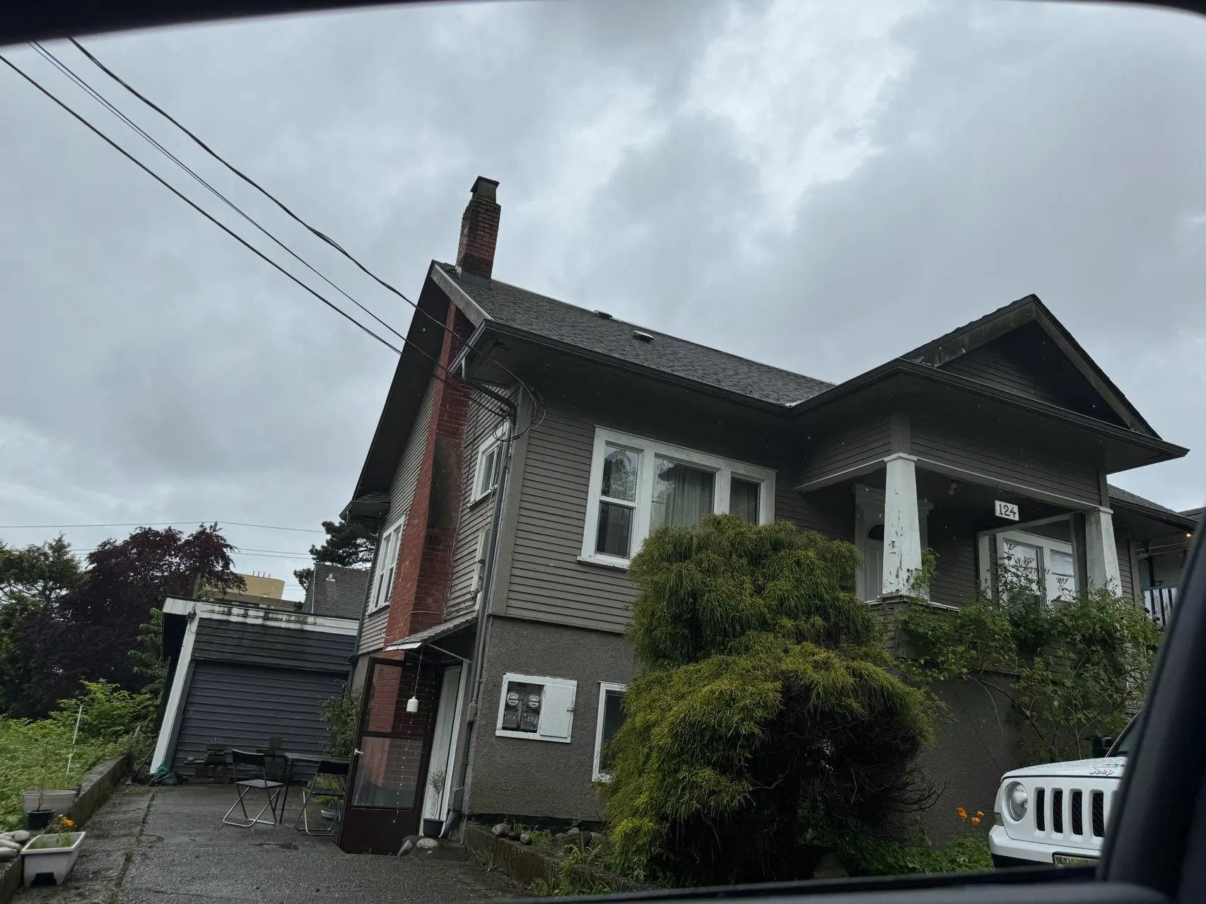 Photo 3 of 5 at 124 Mcinnes Street
