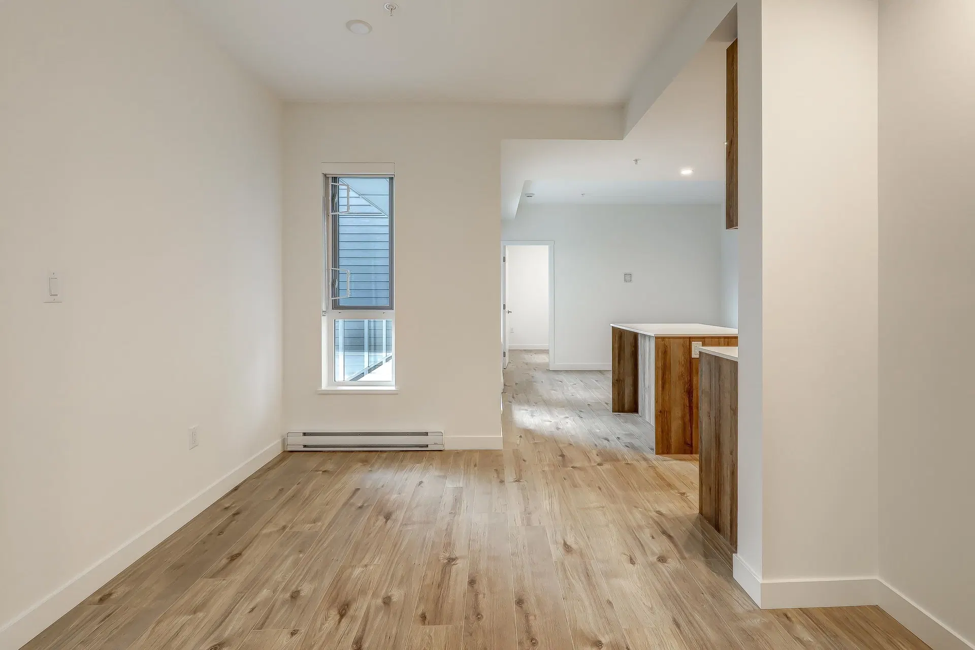 Photo 4 of 39 at #517 – 3594 Malsum Drive