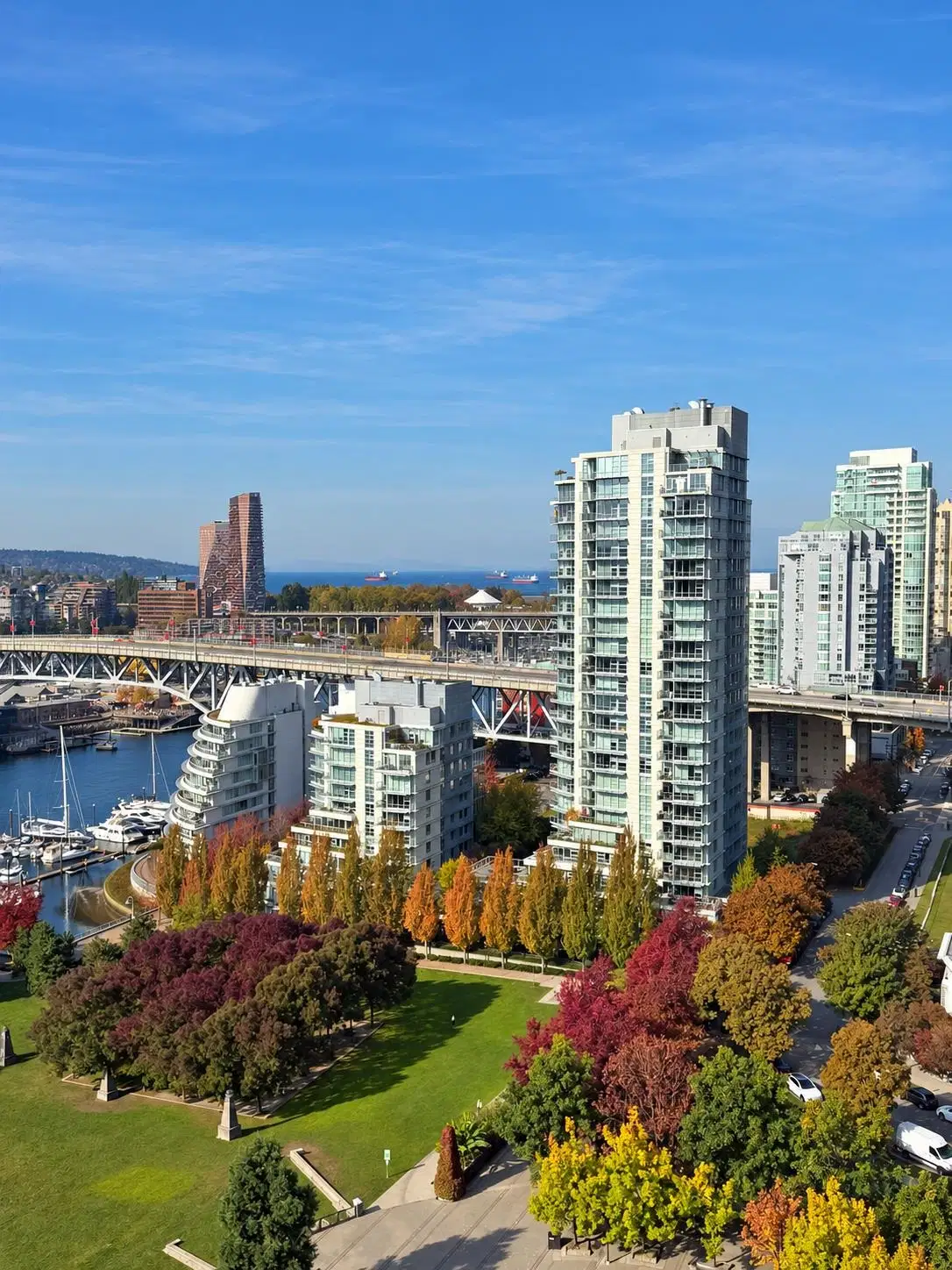 #2303 – 455 Beach Crescent
