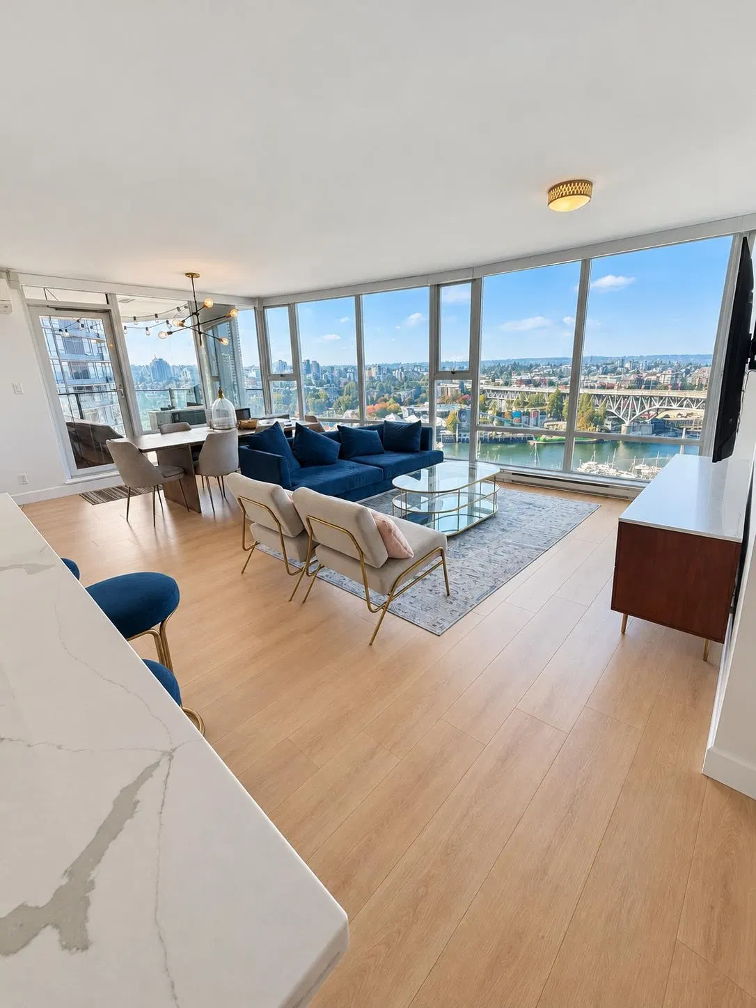 Photo 2 of 40 at #2303 – 455 Beach Crescent