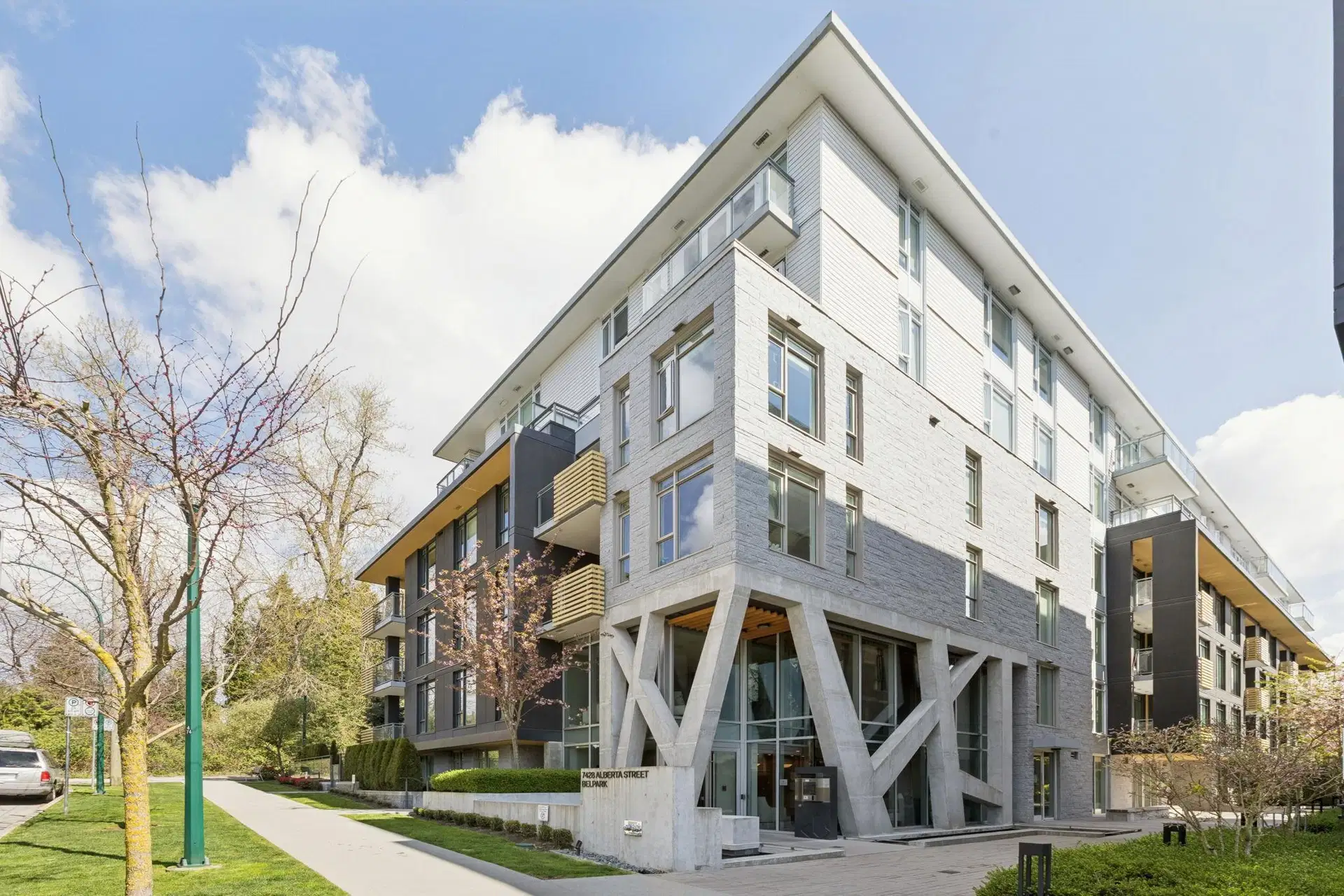 #203 – 7428 Alberta Street