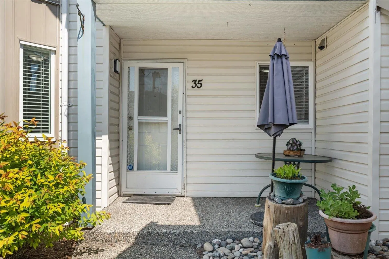 Photo 2 of 34 at #35 – 45435 Knight Road