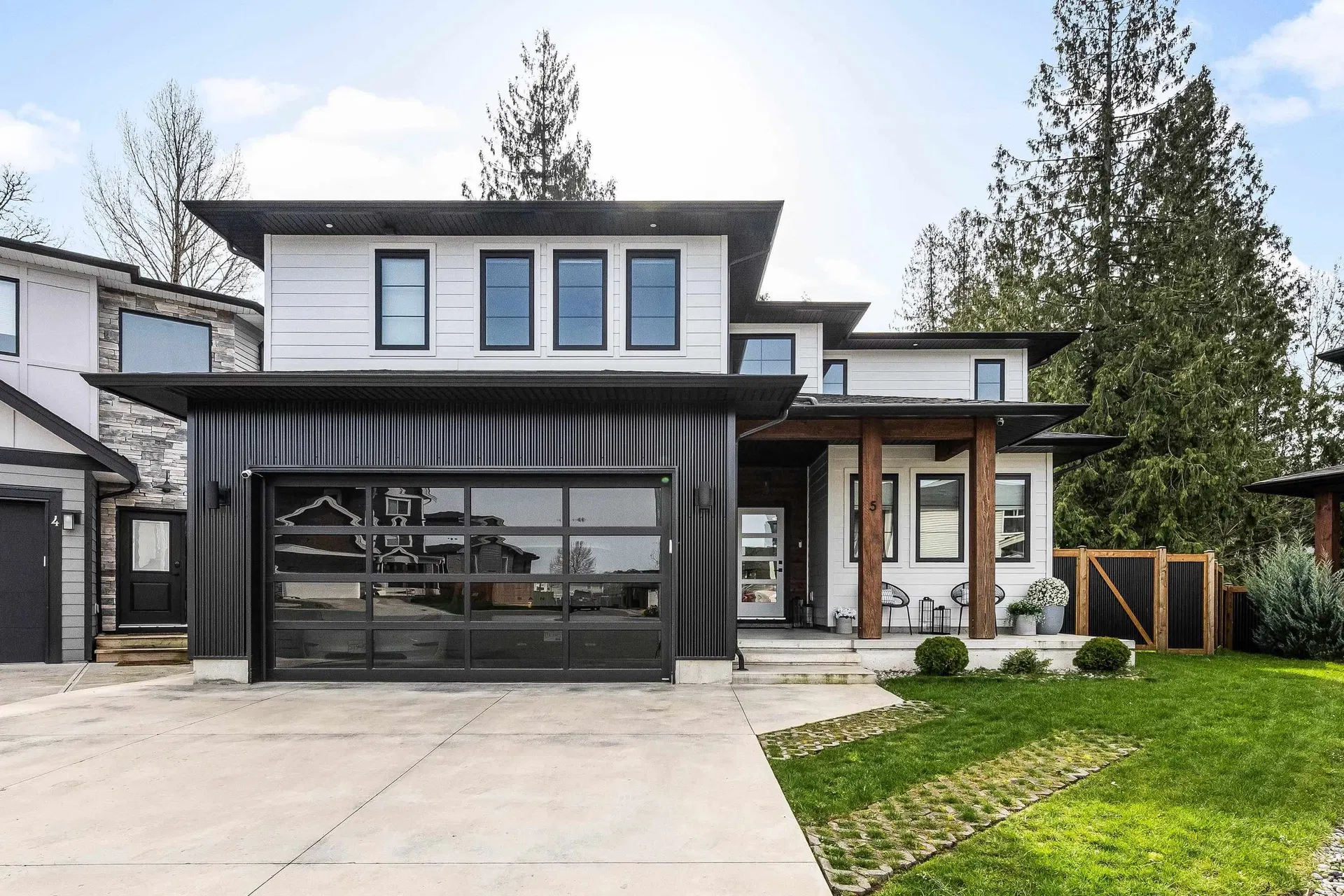 #5 – 46379 Uplands Road