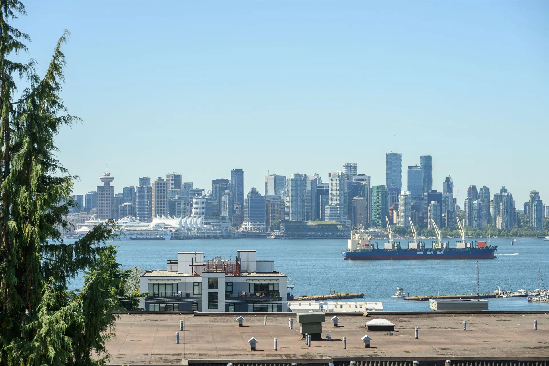 #305 – 310 3rd Street