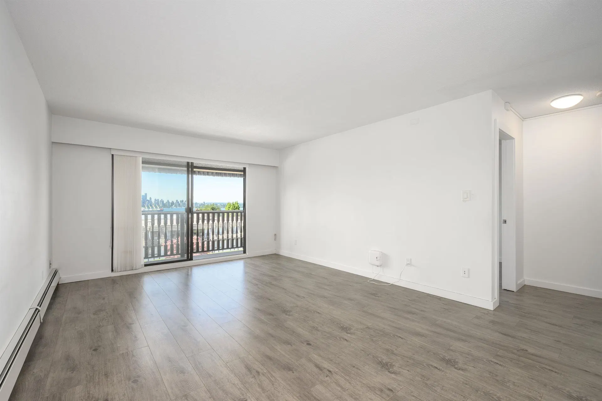Photo 3 of 35 at #305 – 310 W 3rd Street
