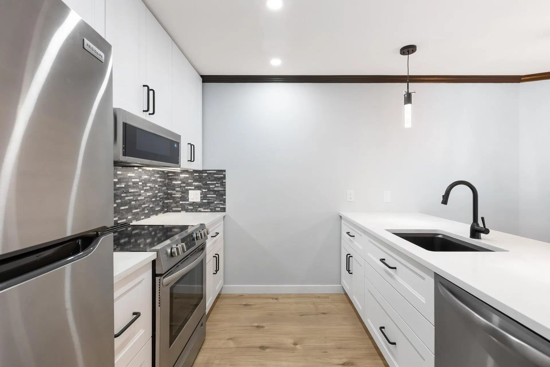 Photo 3 of 27 at #207 – 11595 Fraser Street
