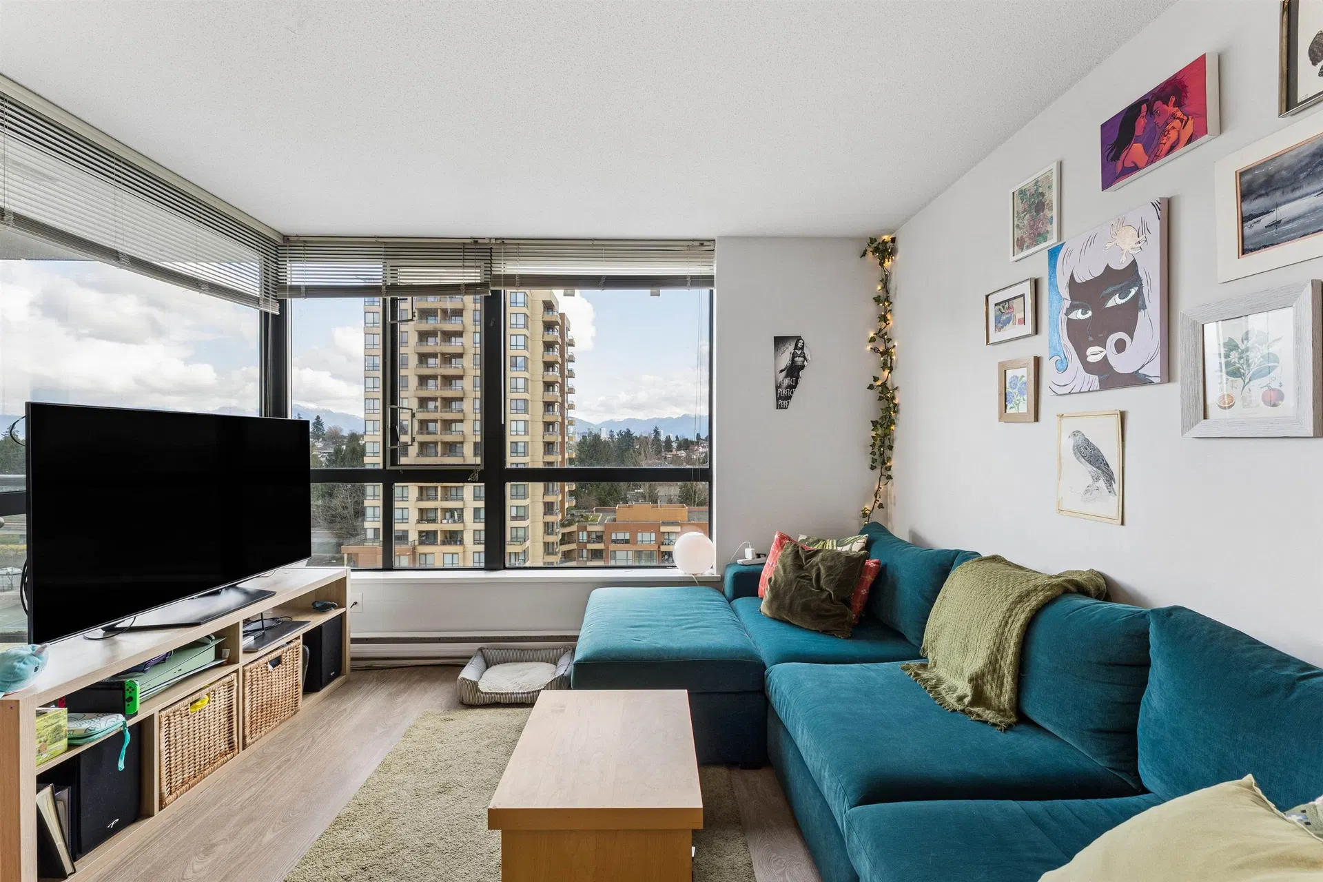 Photo 3 of 12 at #1209 – 3588 Crowley Drive