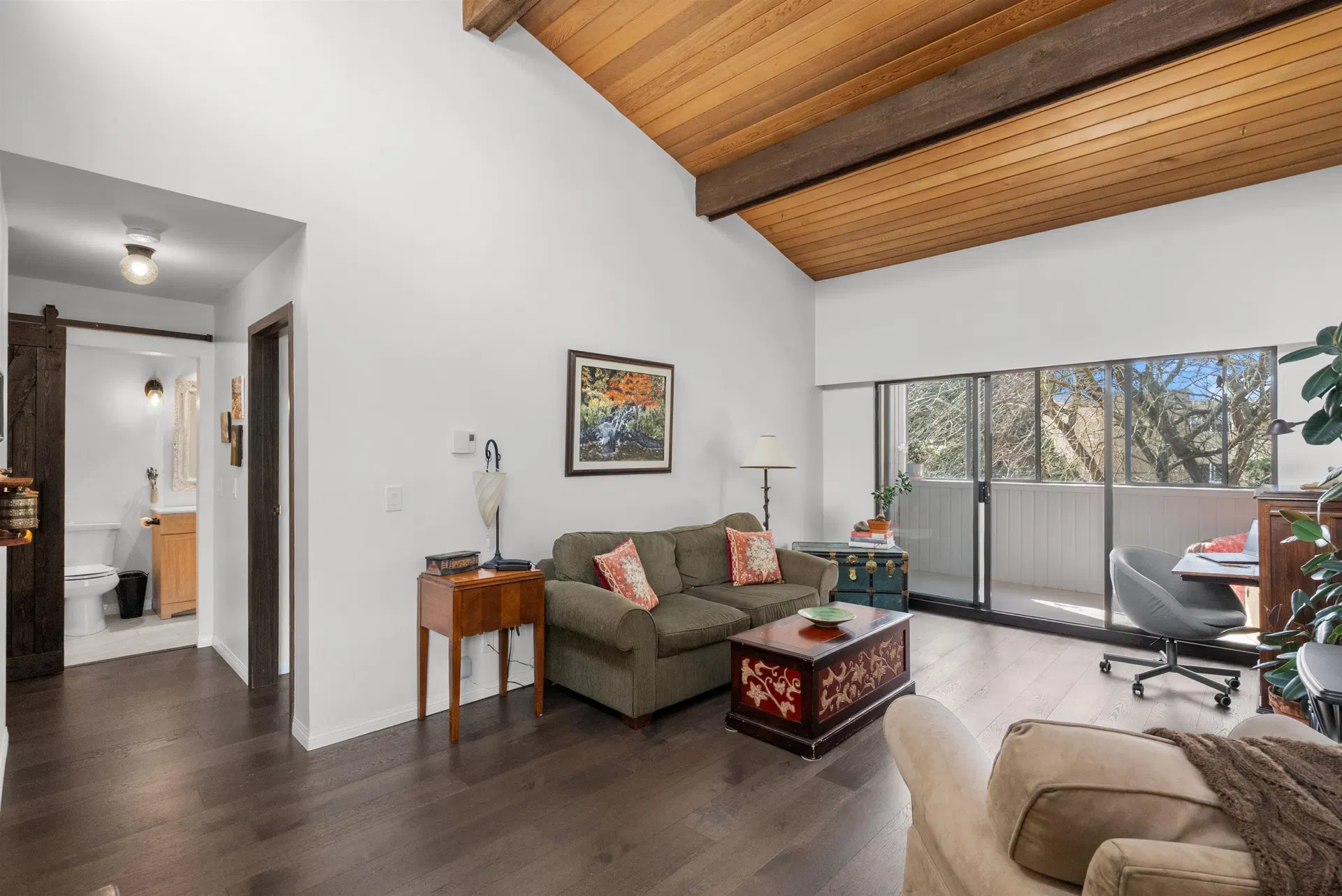#301 – 5553 16 Avenue