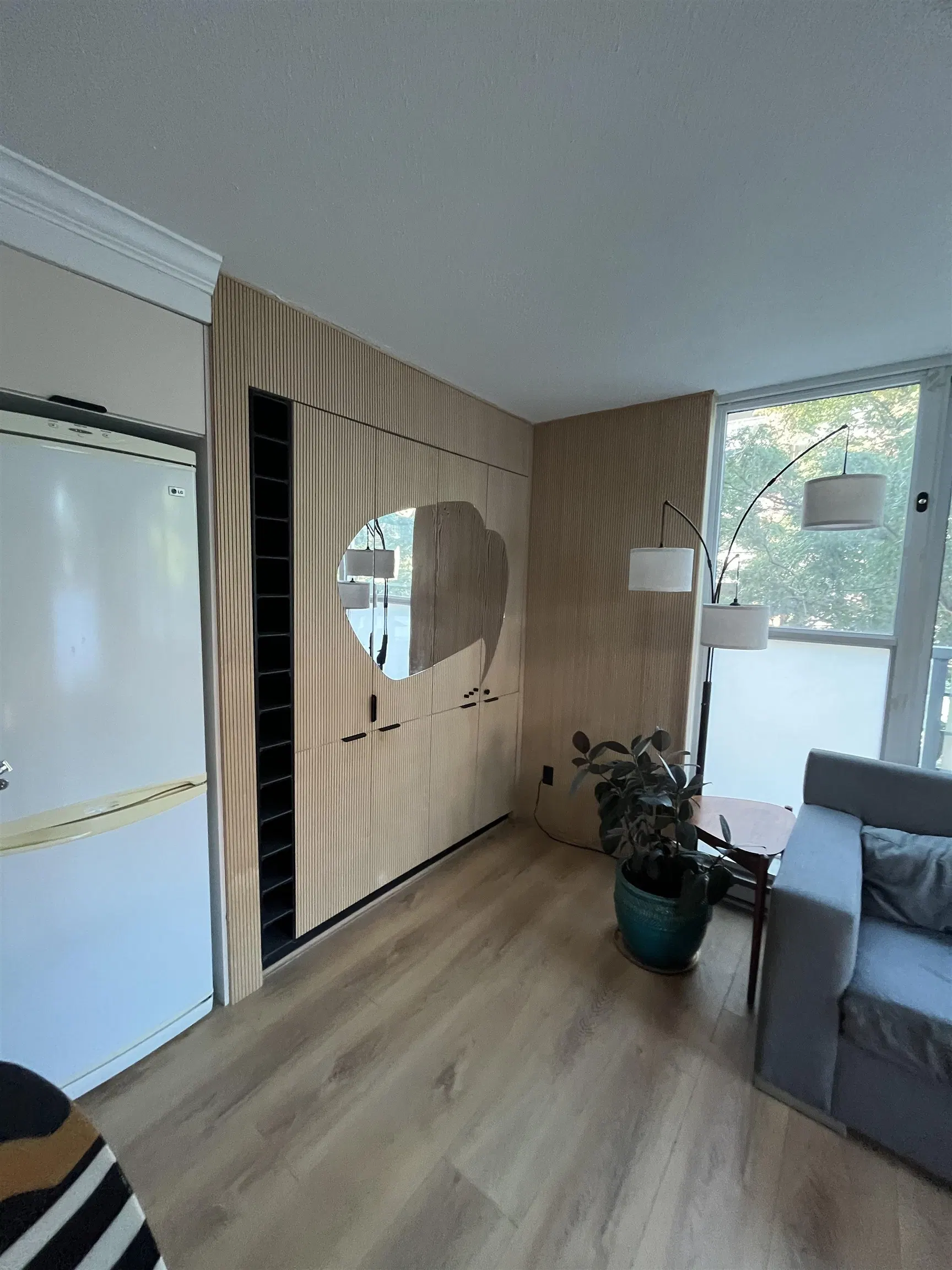 Photo 3 of 7 at #211 – 168 Powell Street