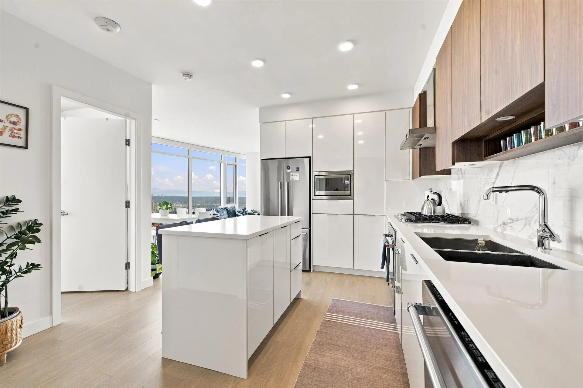 Photo 4 of 40 at #2401 – 7769 Park Crescent