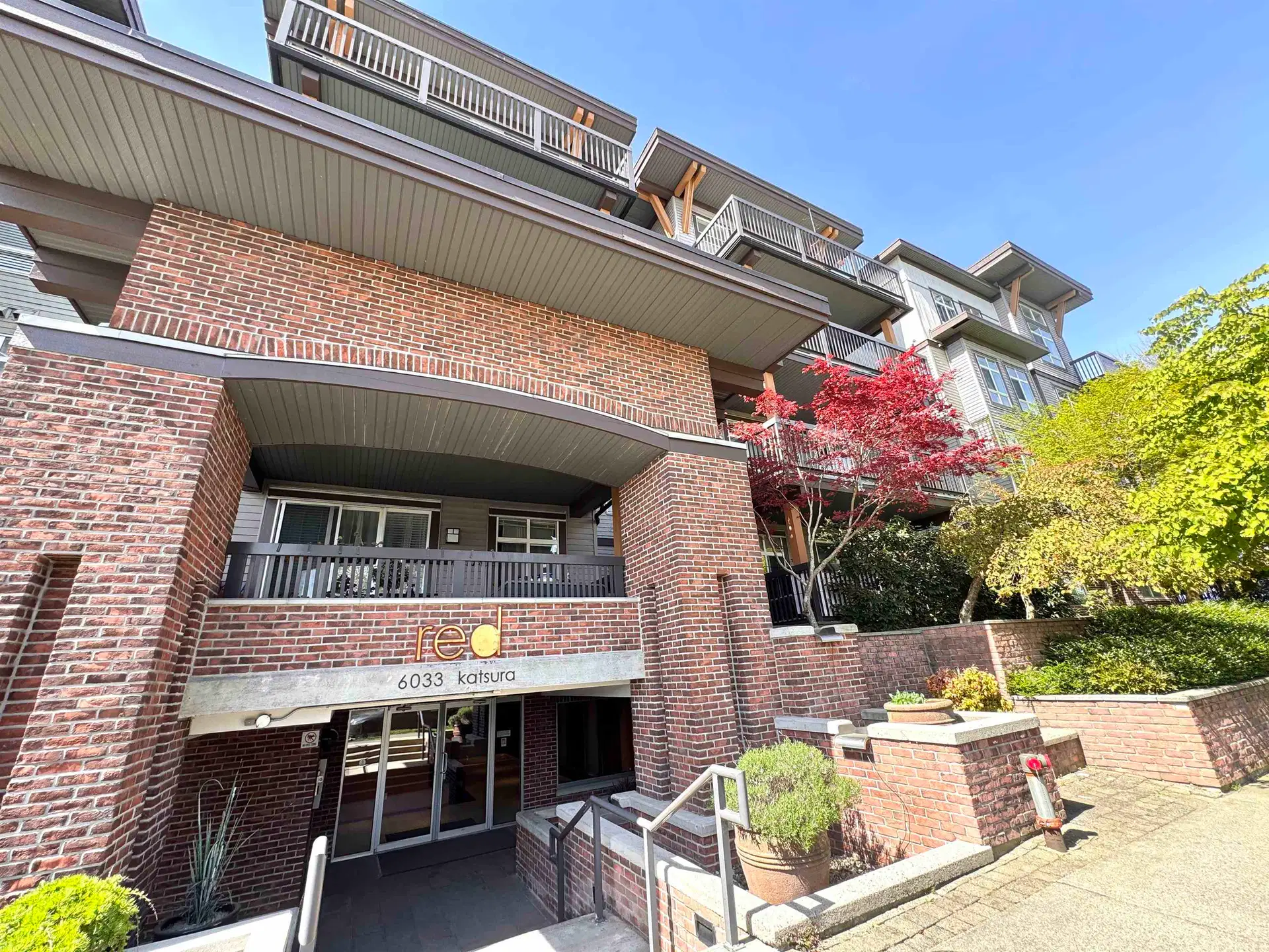 #116 – 6033 Katsura Street
