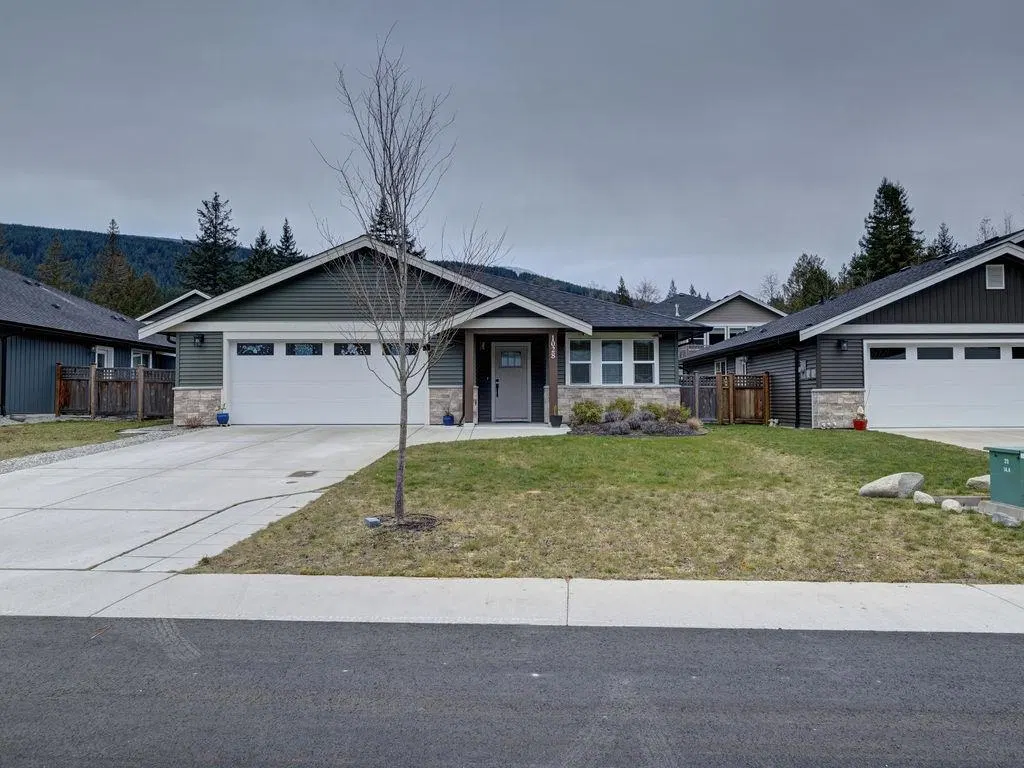 Photo 1 of 36 at 1028 Celia Crescent