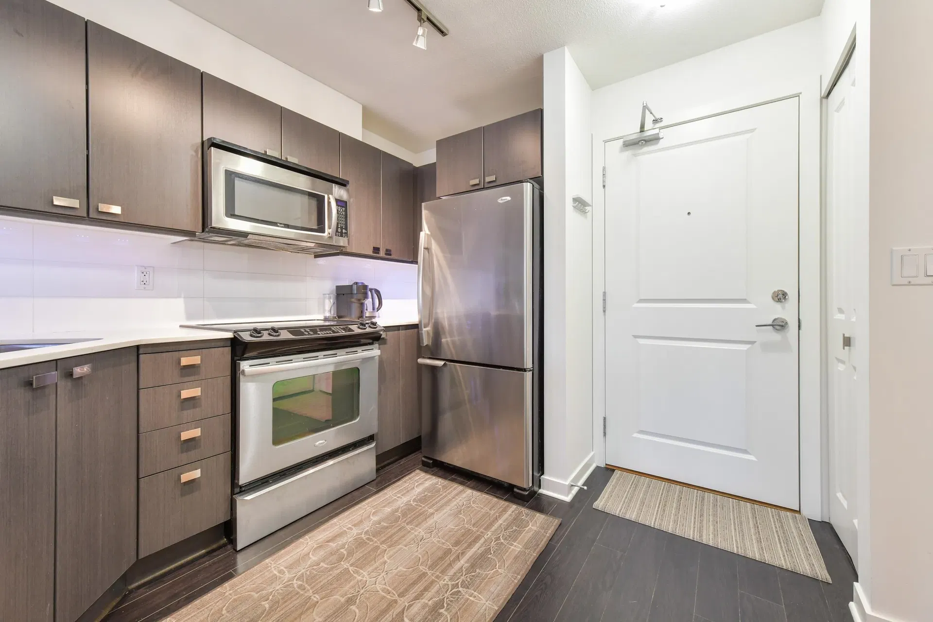 Photo 3 of 29 at #426 – 21009 56 Avenue