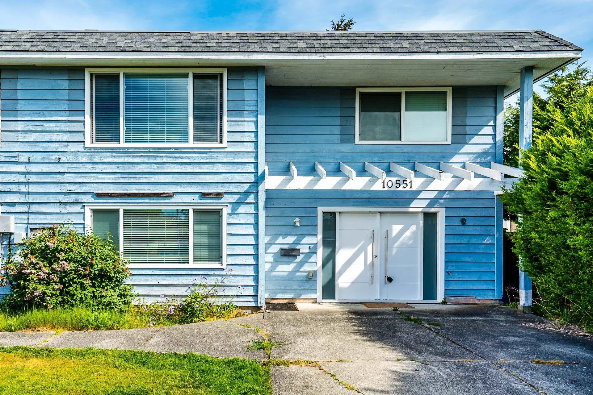Photo 2 of 18 at 10551 Anahim Drive