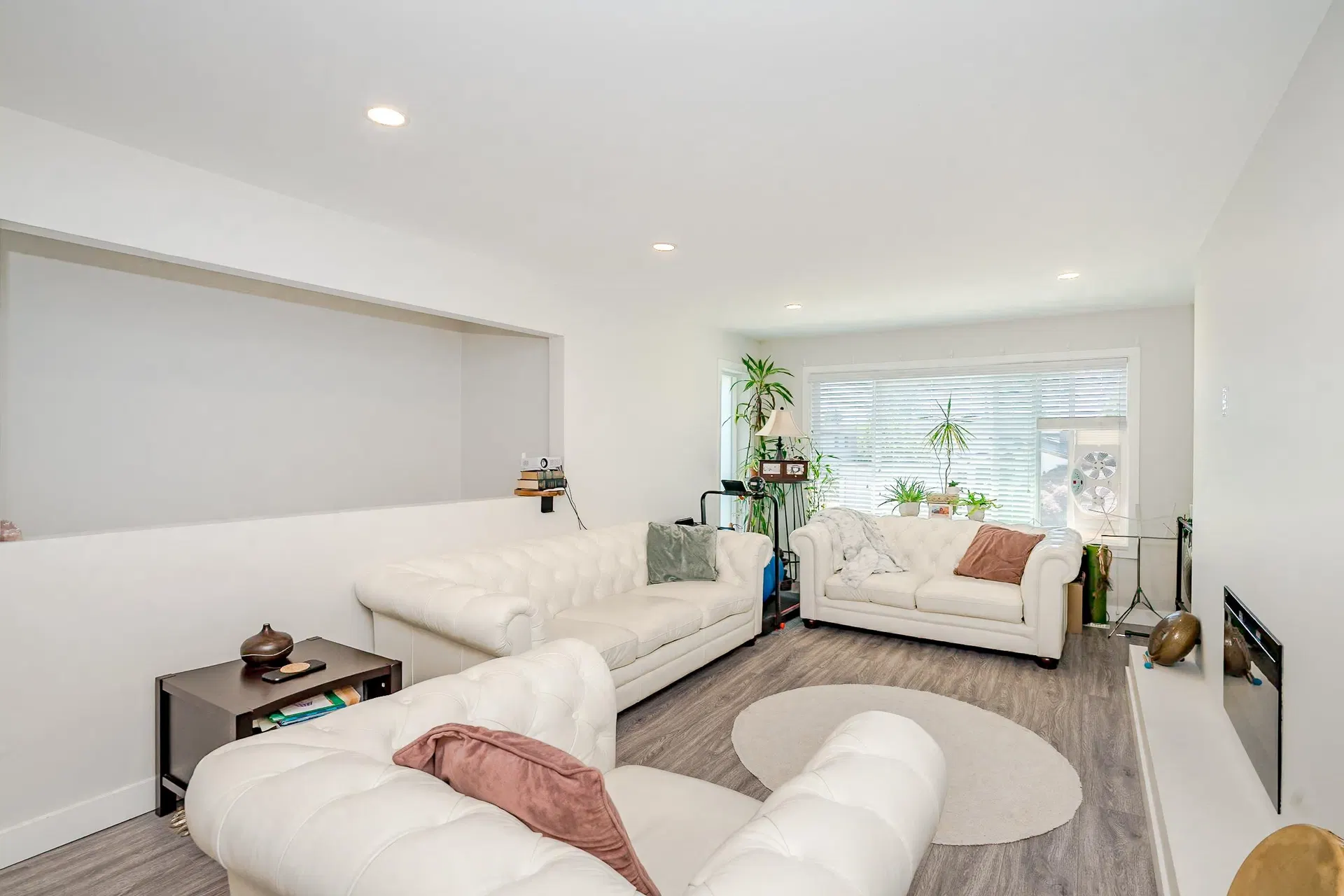 Photo 4 of 18 at 10551 Anahim Drive