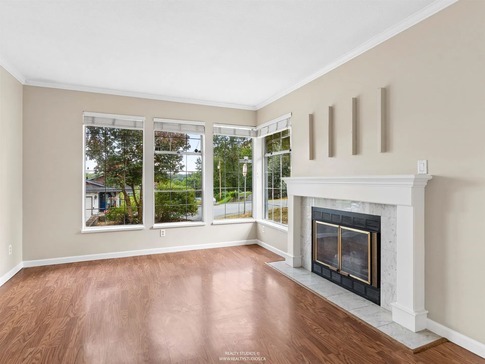 Photo 4 of 38 at 11638 225 Street