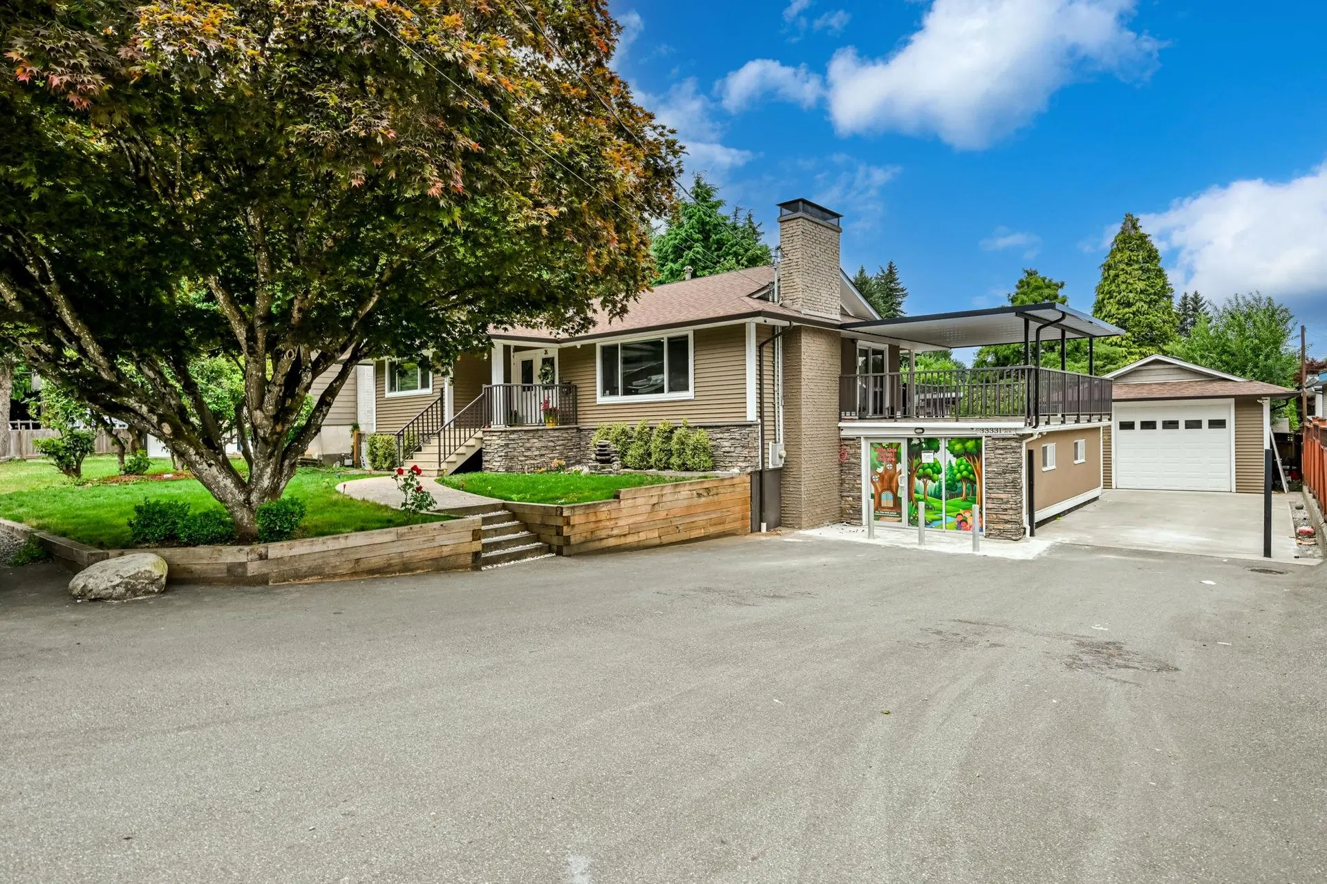 Photo 2 of 36 at 33331 Lynn Avenue