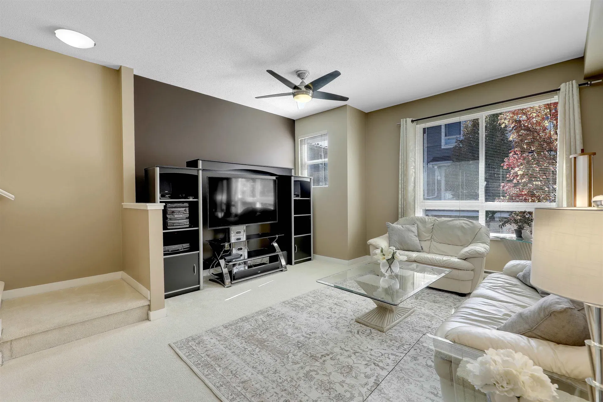 Photo 4 of 40 at #53 – 2729 158 Street