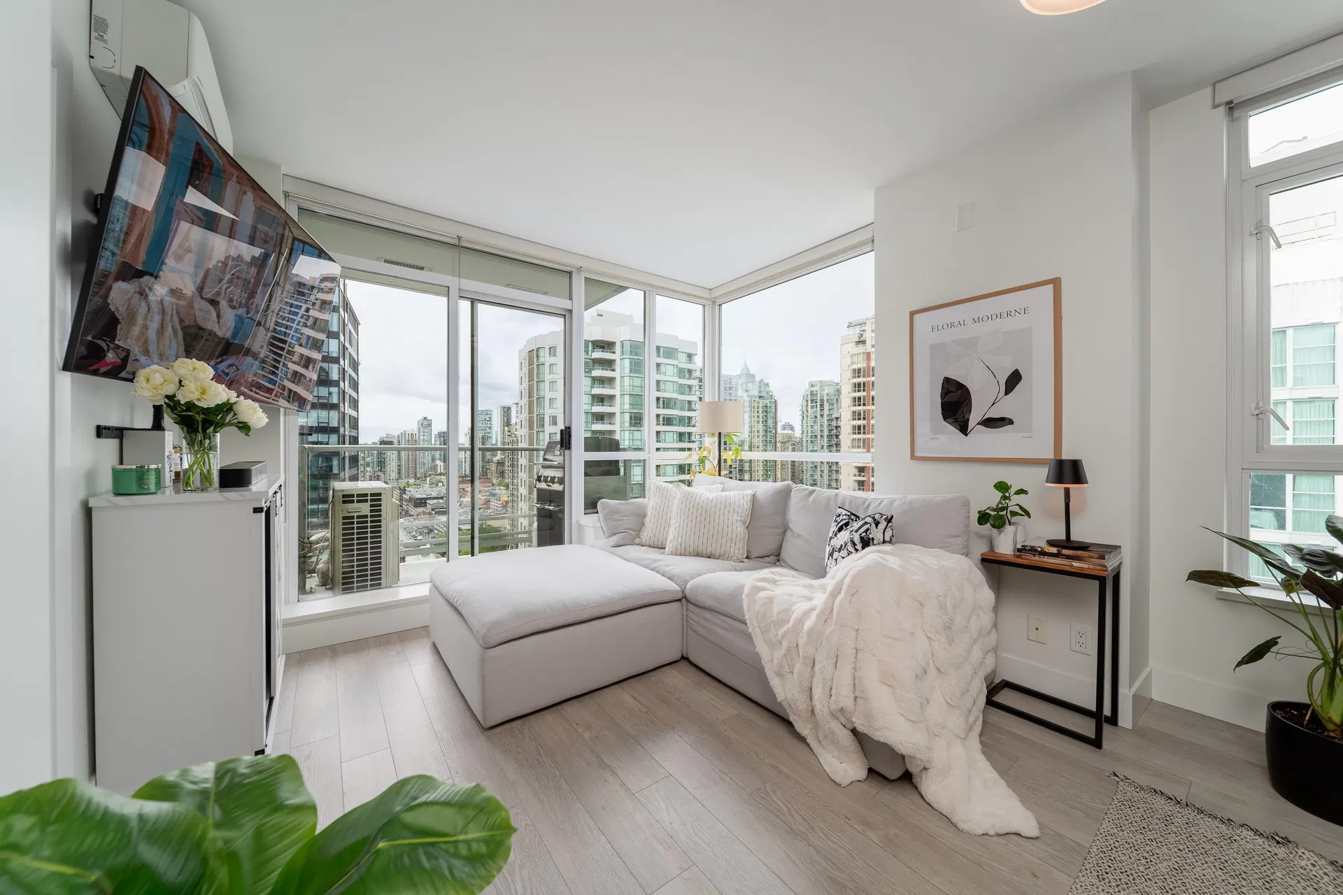 #1908 – 821 Cambie Street